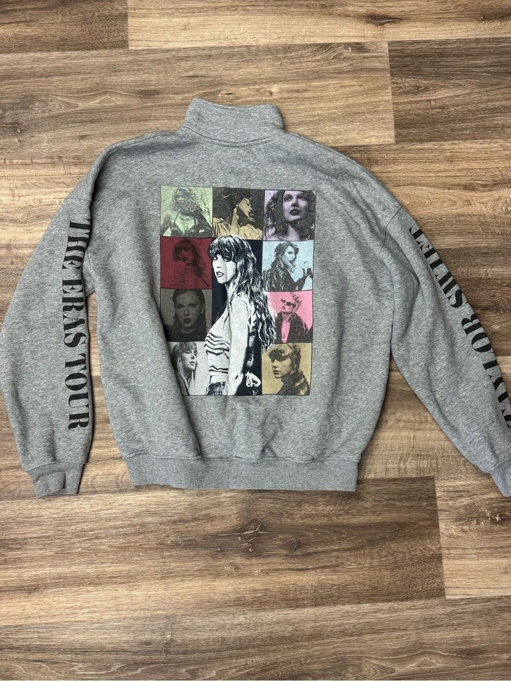 Taylor Swift The Eras Tour Quarter Zip Sweatshirt Women’s Small